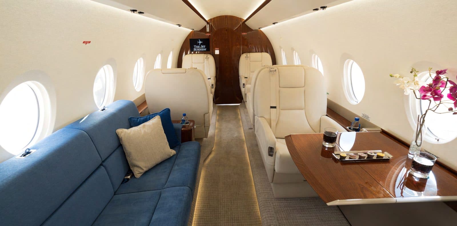 Gulfstream G280 cabin