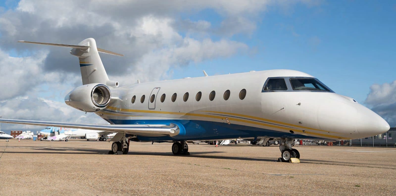 Gulfstream G280 exterior
