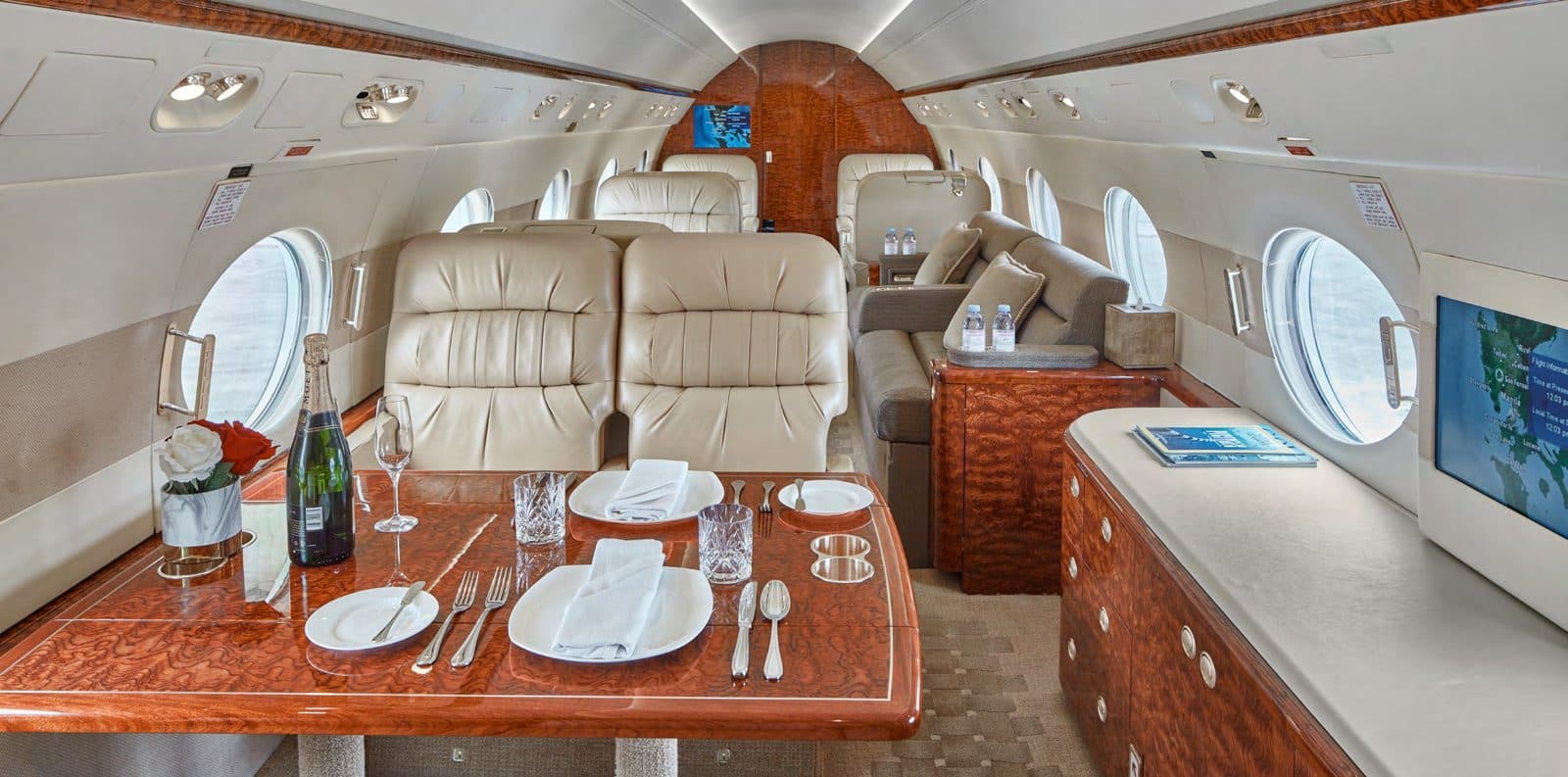Gulfstream G450 cabin