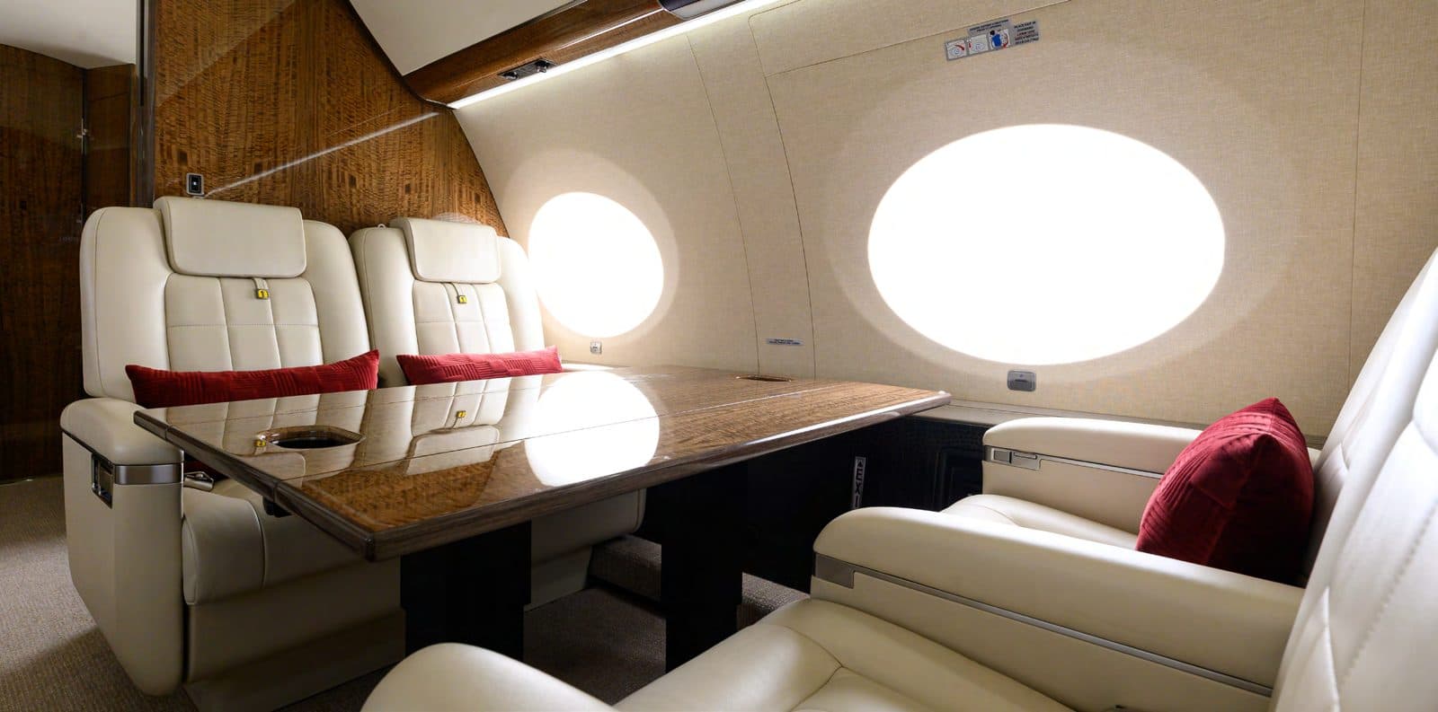 Gulfstream G650ER cabin
